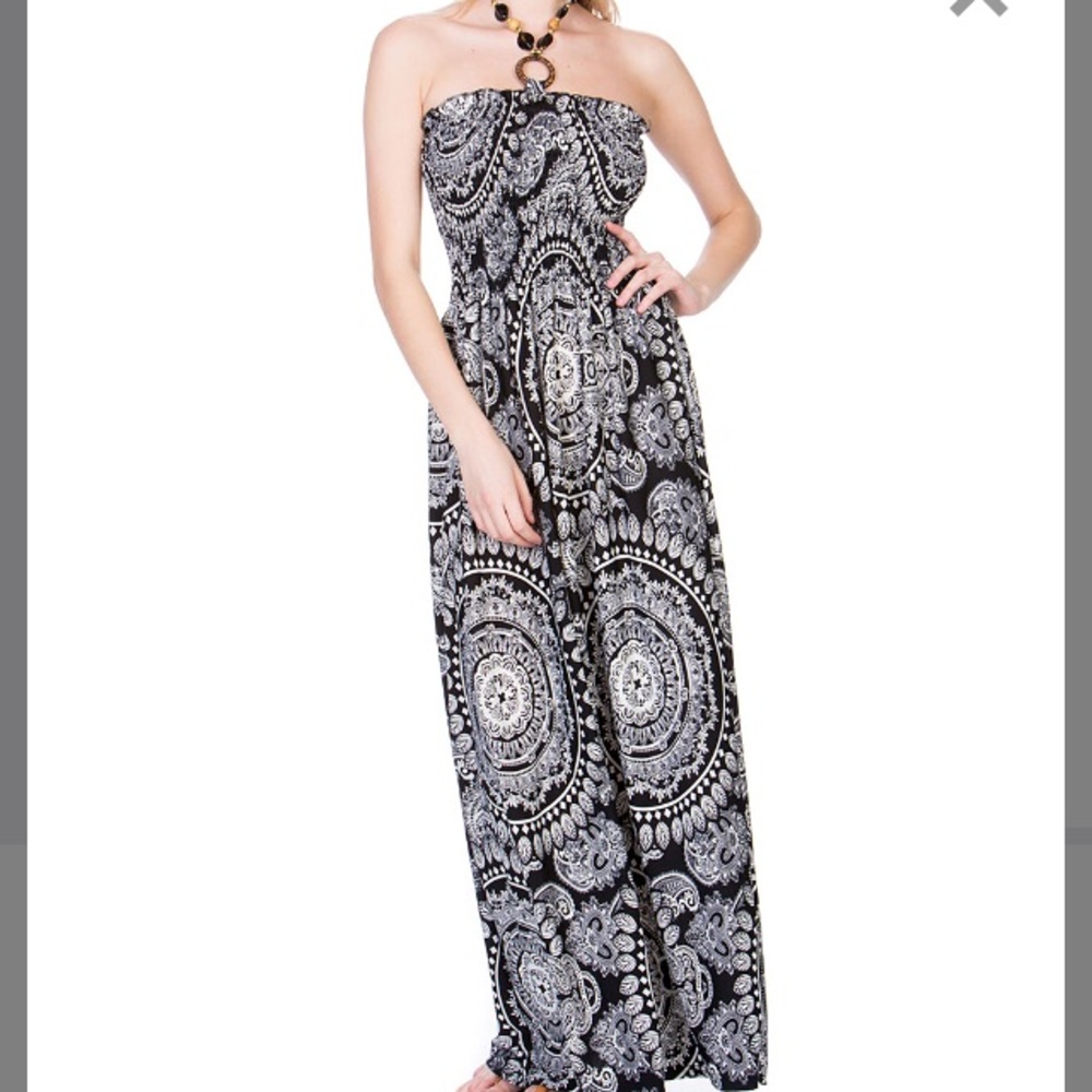 Black Medallion Halter Maxi Dress elasticized top - Picture 2 of 4